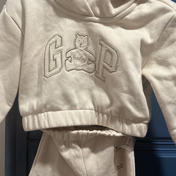 GAP tracksuit, 6-12M - Picture 2 of 3